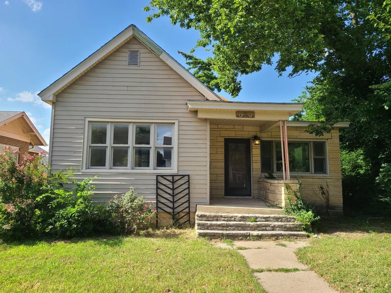 310 11th , Winfield, KS 67156