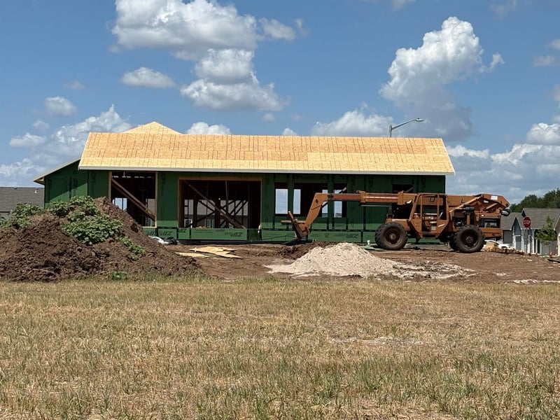 225 Hanscom St, Derby, KS 67037