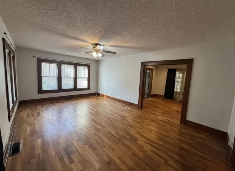 633 Poplar , Wichita, KS 67211