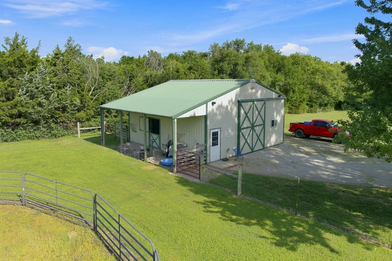 9565 Mcadoo Rd, Augusta, KS 67010