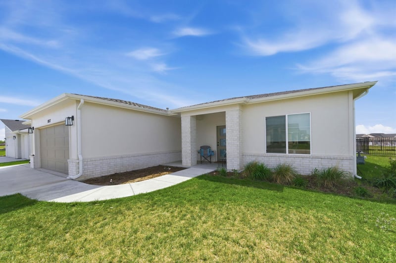 1017 Long Path St, Goddard, KS 67052