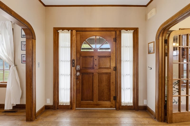 314 2nd St, Newton, KS 67114