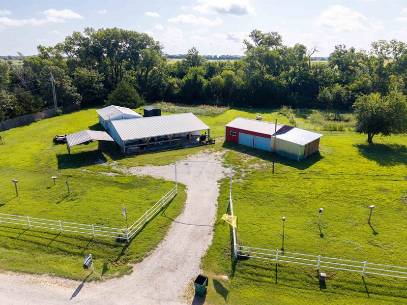 10150 Turkey Creek Rd, Leon, KS 67074