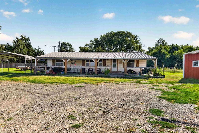 10150 Turkey Creek Rd, Leon, KS 67074