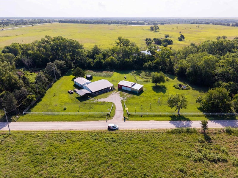 10150 Turkey Creek Rd, Leon, KS 67074