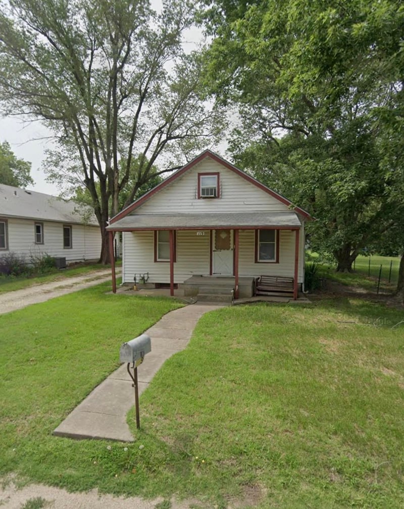 119 SE 8th St, Newton, KS 67114
