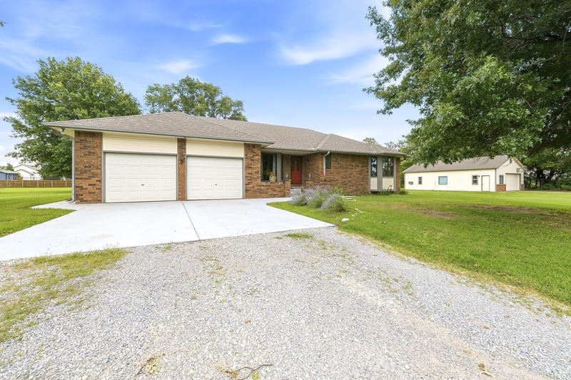 7826 Meridian St, Haysville, KS 67060-7626