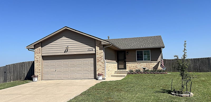 2226 Schoolhouse , Haysville, KS 67060