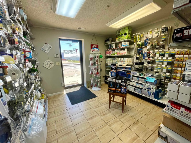 402 Industrial St, Goddard, KS 67052