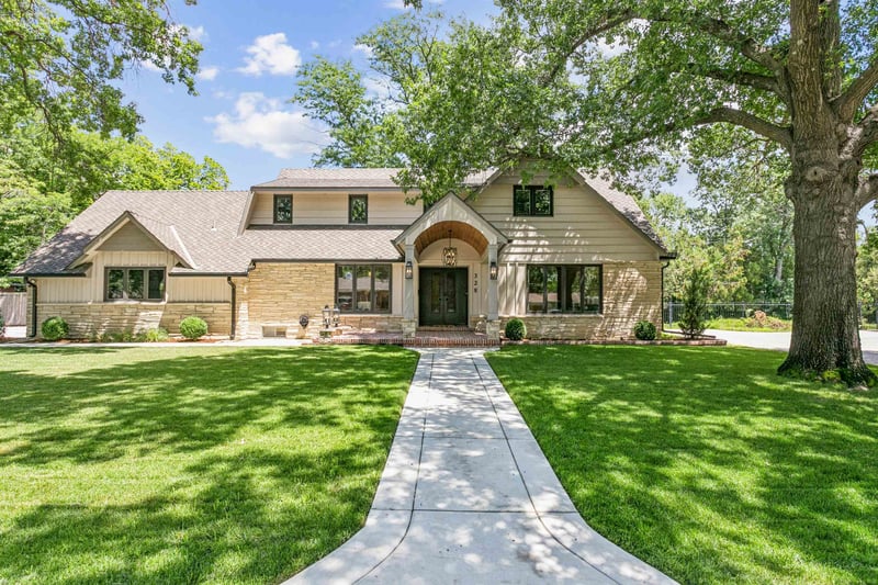 328 Hampton , Wichita, KS 67206
