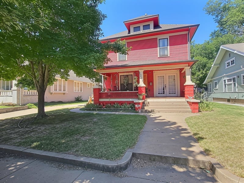 1211 Larimer Ave, Wichita, KS 67203