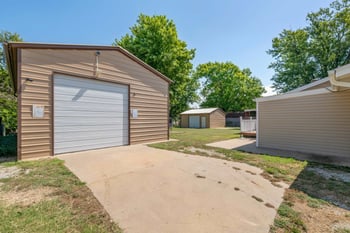 1406 N Lynnhurst Ave, Wichita, KS 67212