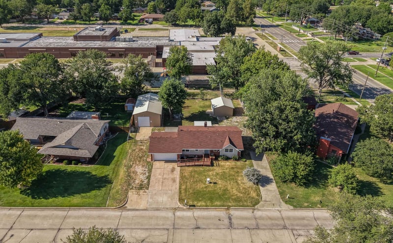 1406 Lynnhurst Ave, Wichita, KS 67212