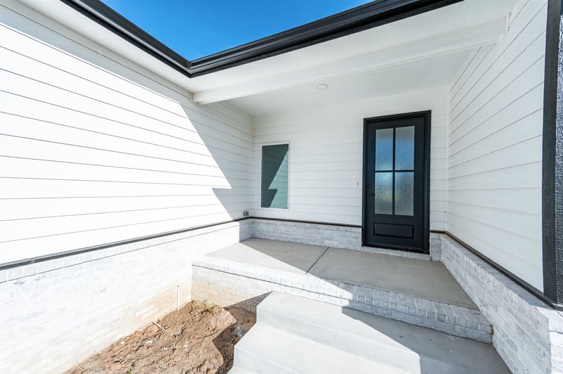 741 E Elmwood St, Park City, KS 67147