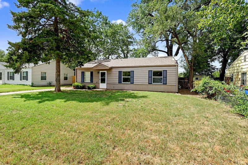 6515 West Park View St, Park City, KS 67219-1354