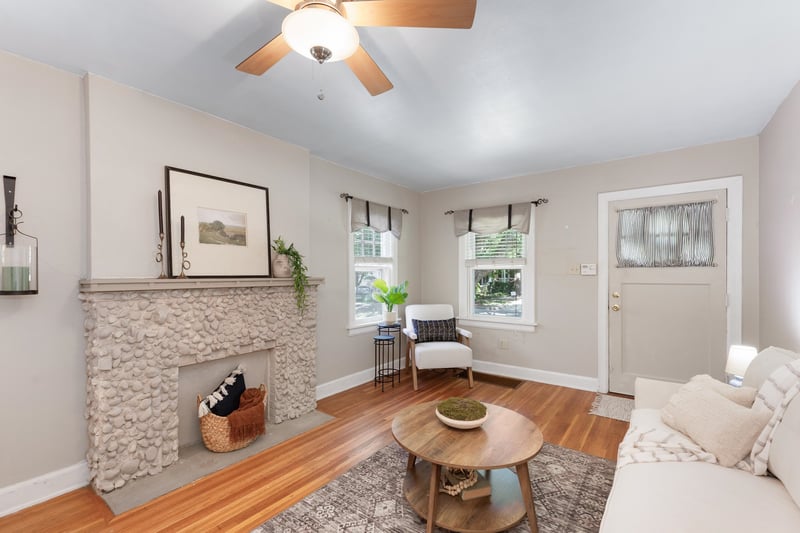 1125 Coolidge Ave, Wichita, KS 67203
