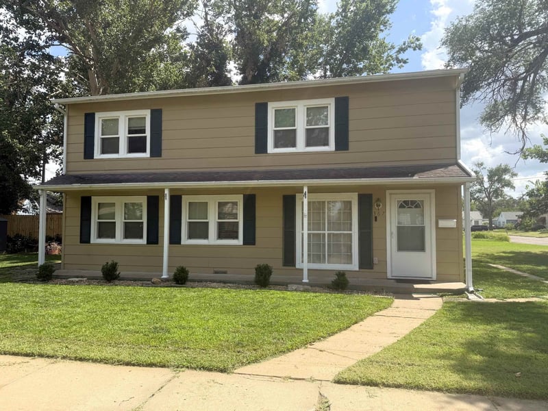 367 Jewell Ave, Salina, KS 67401