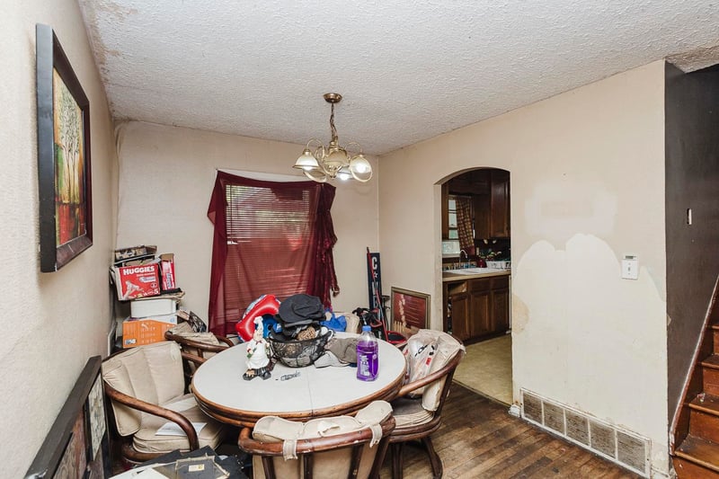 739 Crestway , Wichita, KS 67218