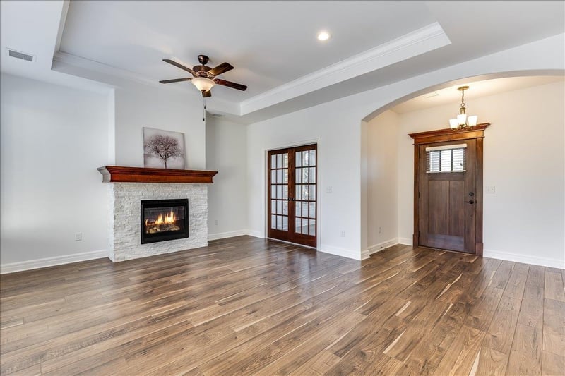 1004 Cross Creek Pl, Derby, KS 67037
