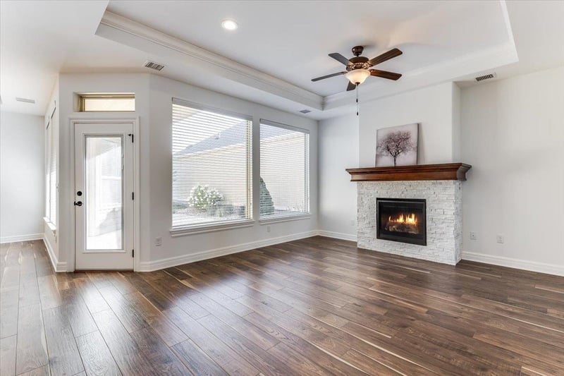 1004 Cross Creek Pl, Derby, KS 67037