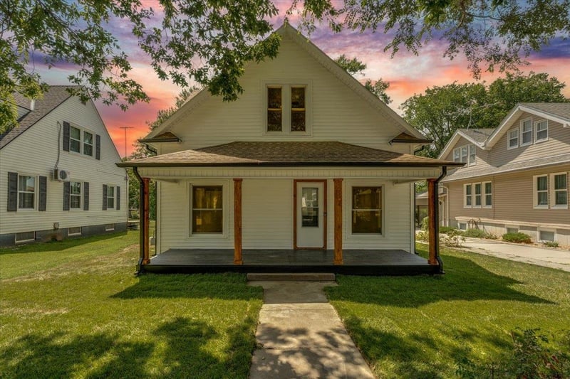 215 Sturges St, Potwin, KS 67123