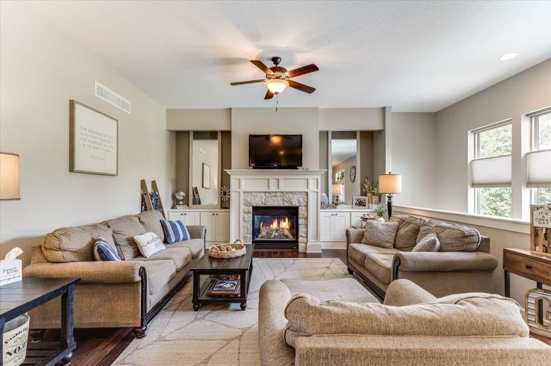 1656 Logan Ps, Andover, KS 67002