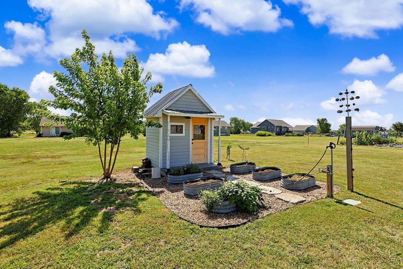 3900 Linden St, Derby, KS 67037