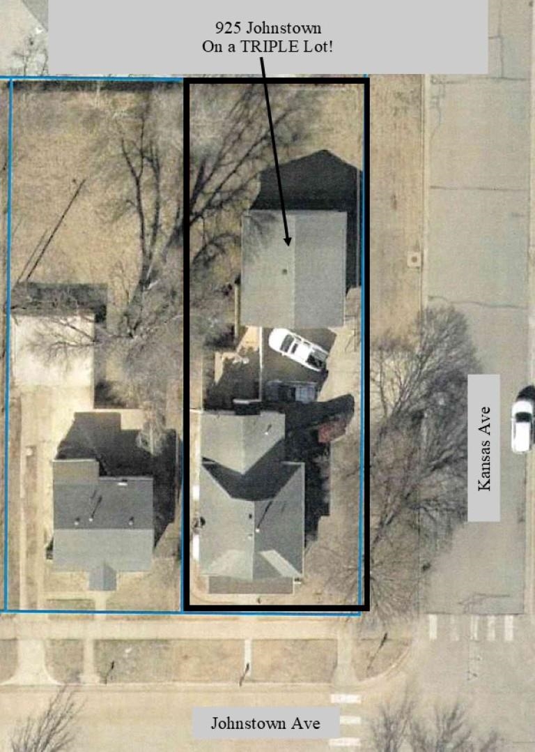925 Johnstown Ave, Salina, KS 67401