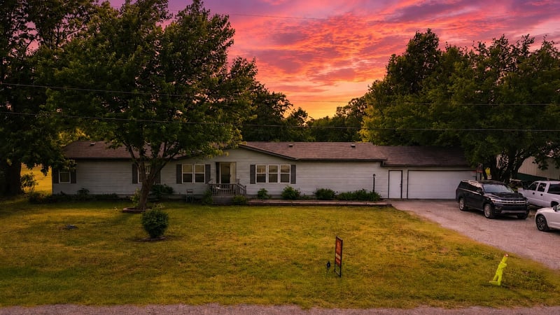 1905 Sunny Hills, El Dorado, KS 67042