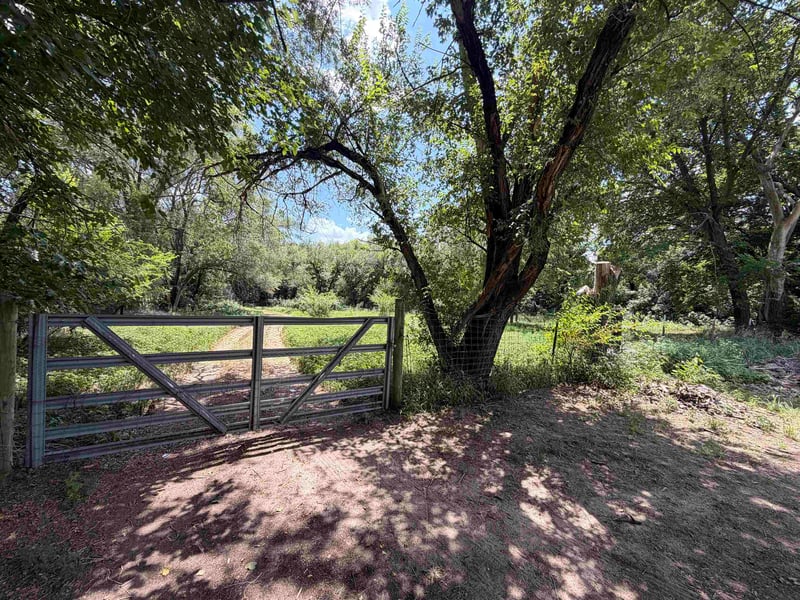 739 55th , Wichita, KS 67217