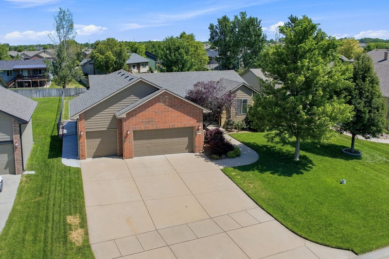 8716 Conrey St, Wichita, KS 67205