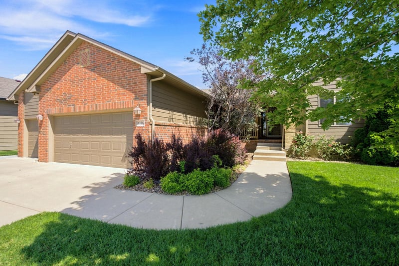 8716 Conrey St, Wichita, KS 67205