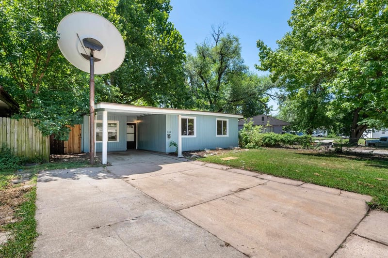 3109 Alpine Ave, Wichita, KS 67216