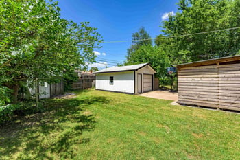 2631 N Hood Ave, Wichita, KS 67204-5036