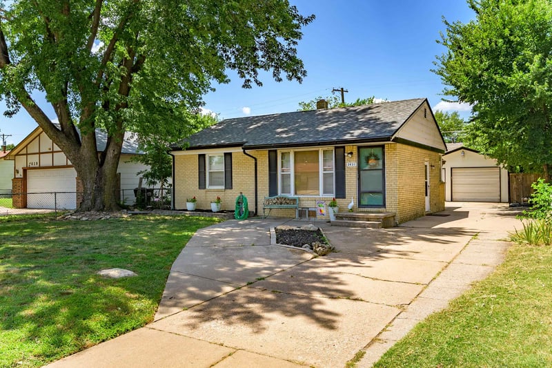 2631 Hood Ave, Wichita, KS 67204-5036