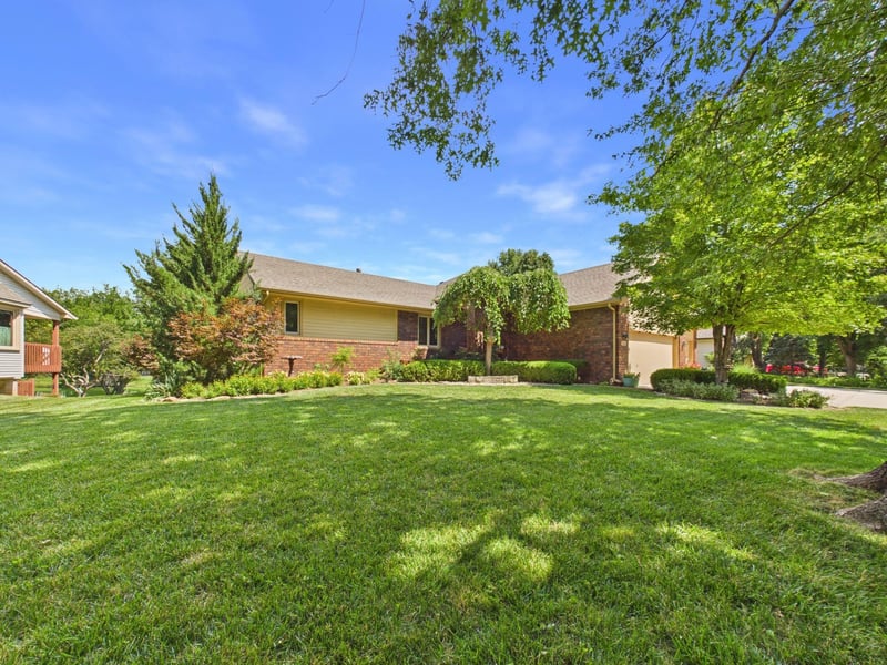 314 Bay Country St, Wichita, KS 67235