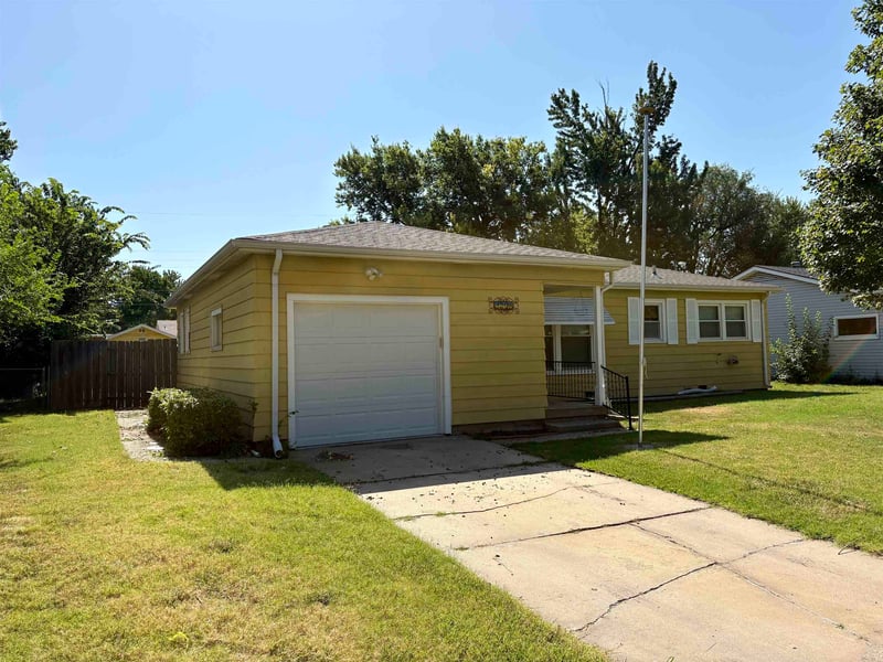 3308 Custer , Wichita, KS 67217
