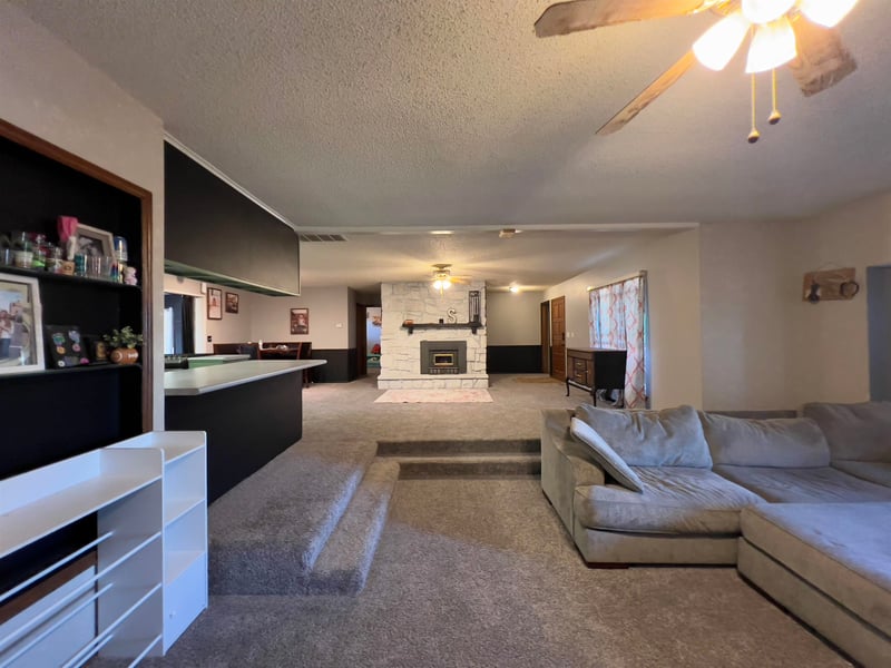 6227 304th Rd, Arkansas City, KS 67005