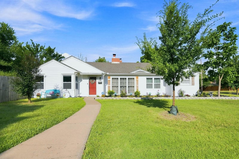 353 Pinecrest Ave, Wichita, KS 67208