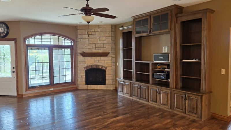 1920 Stoneridge Ln, Salina, KS 67401