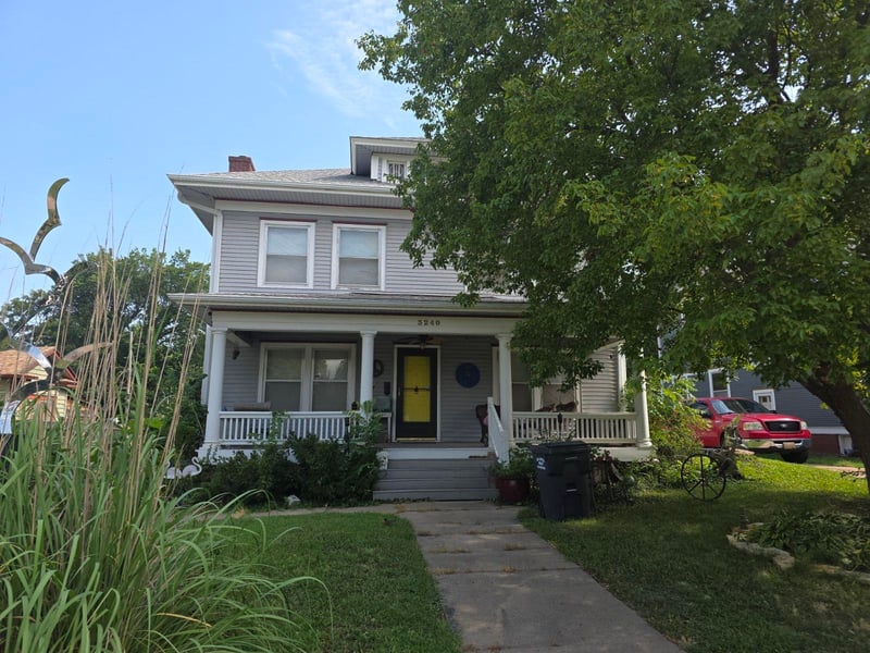 3240 Country Club Pl, Wichita, KS 67208