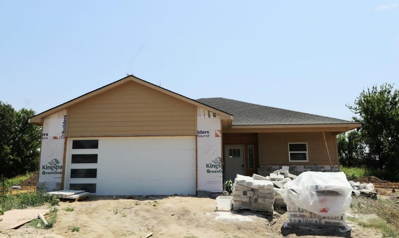 2401 34th St N, Wichita, KS 67204