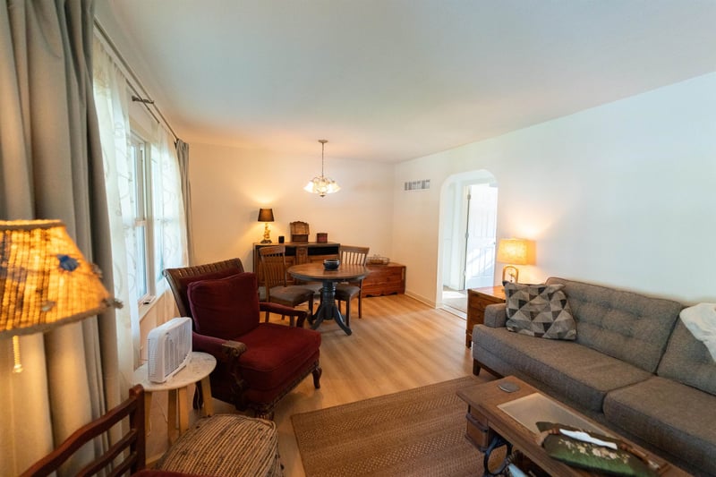 215 Spruce , Halstead, KS 67056