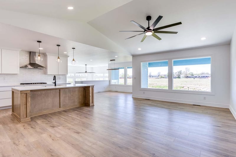 464 Stoney Creek St, Clearwater, KS 67026