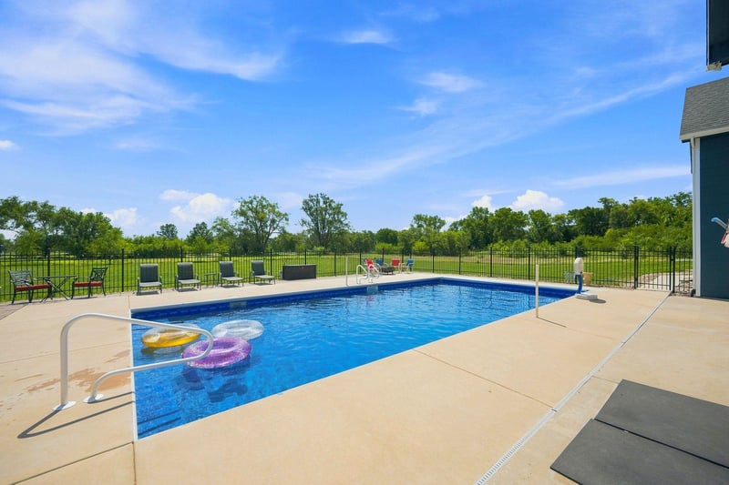 1042 Lake Rd, Cheney, KS 67025-7706