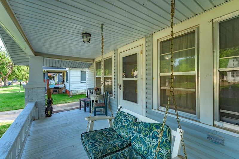 661 Estelle Ave, Wichita, KS 67214-4636