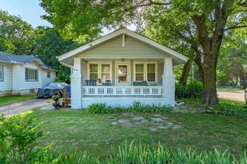 661 N Estelle Ave, Wichita, KS 67214-4636
