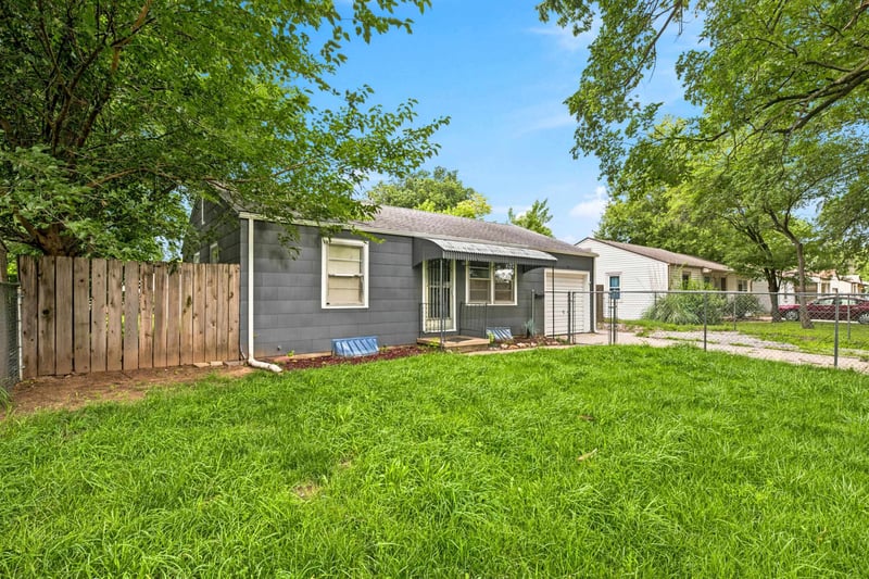 4533 Oak Ave, Wichita, KS 67217
