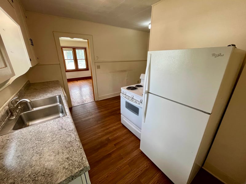 302 3rd , Newton, KS 67114