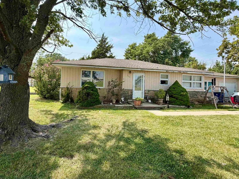 133 Tiffany Ln, Eureka, KS 67045